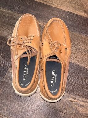 Sperry Tan Leather Lace-Up Boat Shoes
